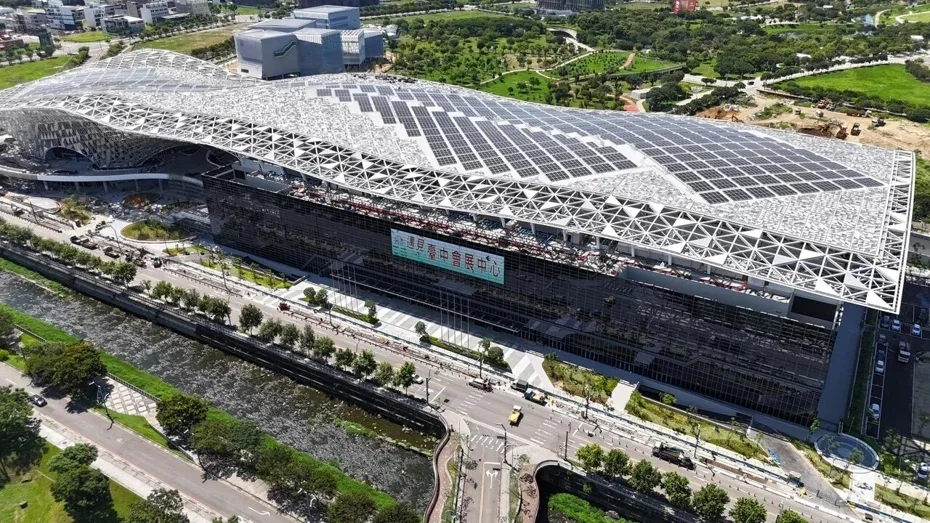 中市太陽光電累計裝置容量成長 經發局：接近兩部燃氣機組裝置容量